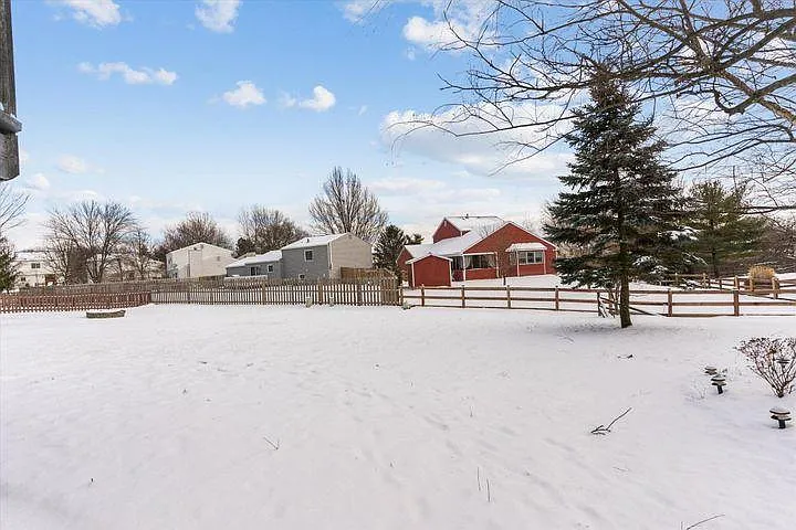 8328 Yuma Dr — Photo 10