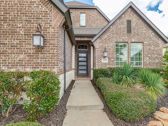 5th image of 2171 Longmont Ln