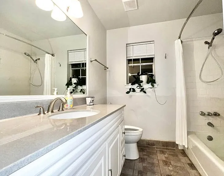 5705 Admiral Doyle Rd — Photo 10