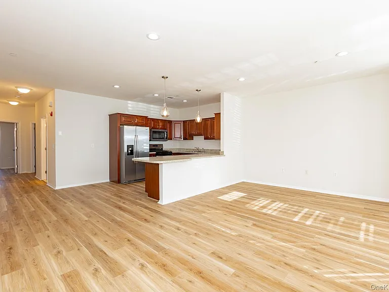 11 Jacqueline Way — Photo 2