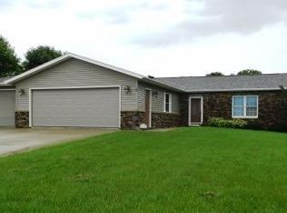 6 19th St SE, Sioux Center, IA 51250