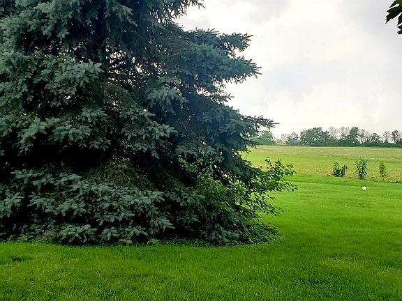 2nd image of 370 Yorkshire Dr Lot 108