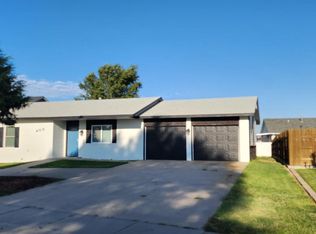 405 Russell Rd, Holcomb, KS 67851
