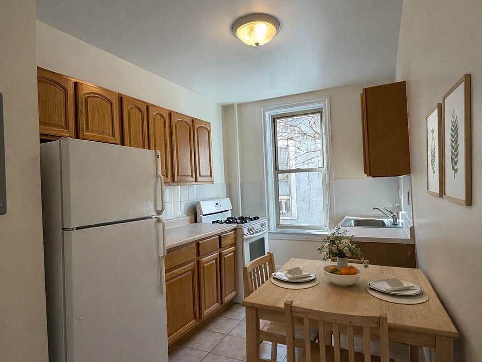 2nd image of 329 93rd St APT A2