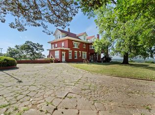 1312 E 9th St, Ada, OK 74820