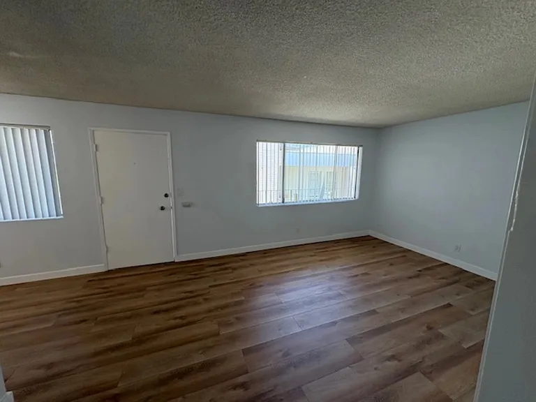 266 S Oak Knoll Ave #7 — Photo 6