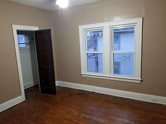 4th image of 3263 Desota Ave
