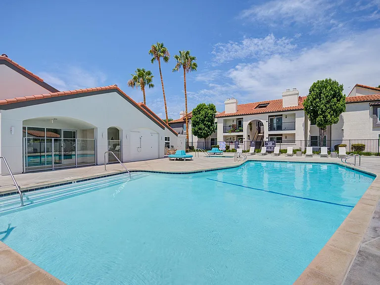 Laguna Gardens Apts. — Photo 15