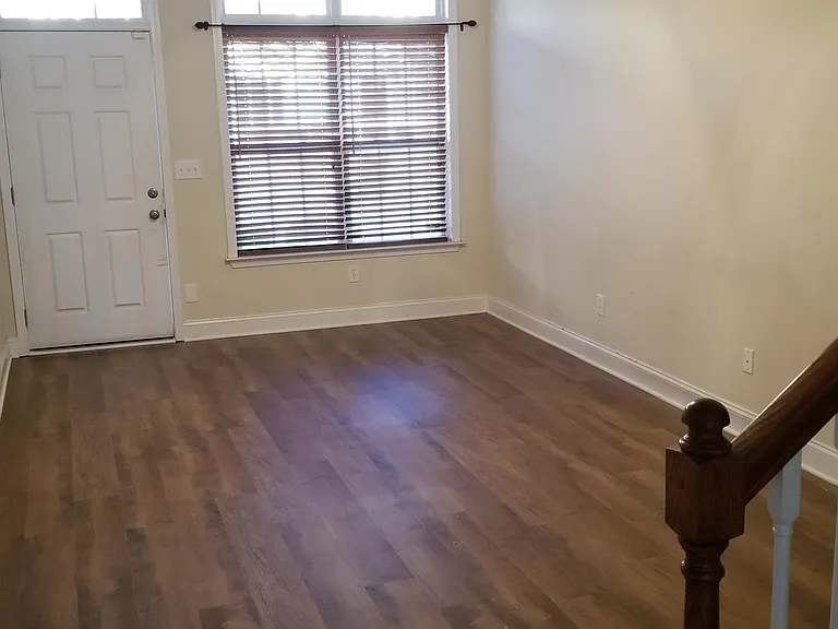 436 Woodbark Ct — Photo 1