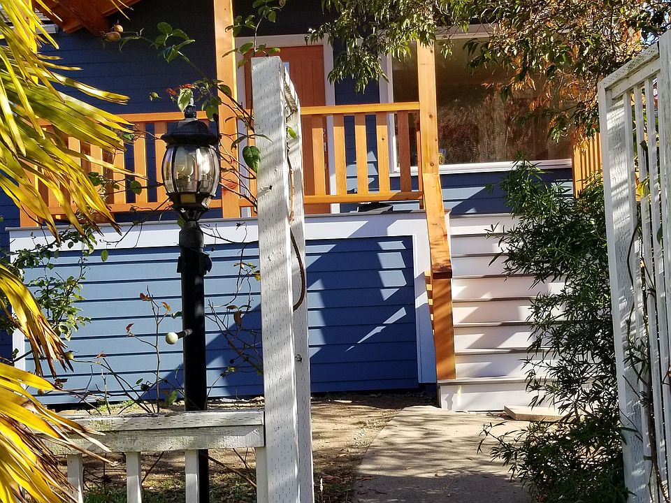 2nd image of 5644 38th Ave SW