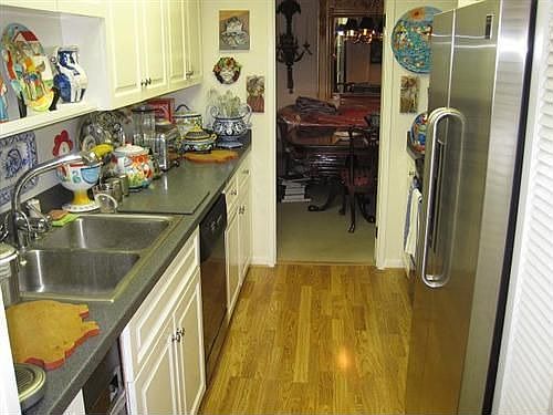4th image of 101 Lombard St APT 506W