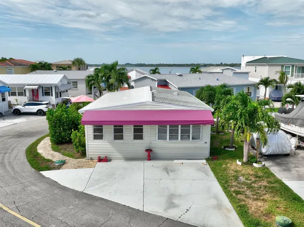 91 Nettles Boulevard, Jensen Beach, FL 34957