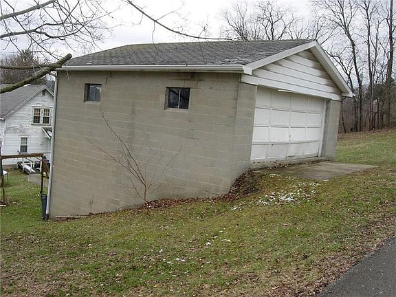 4th image of 520 Hazen Ave