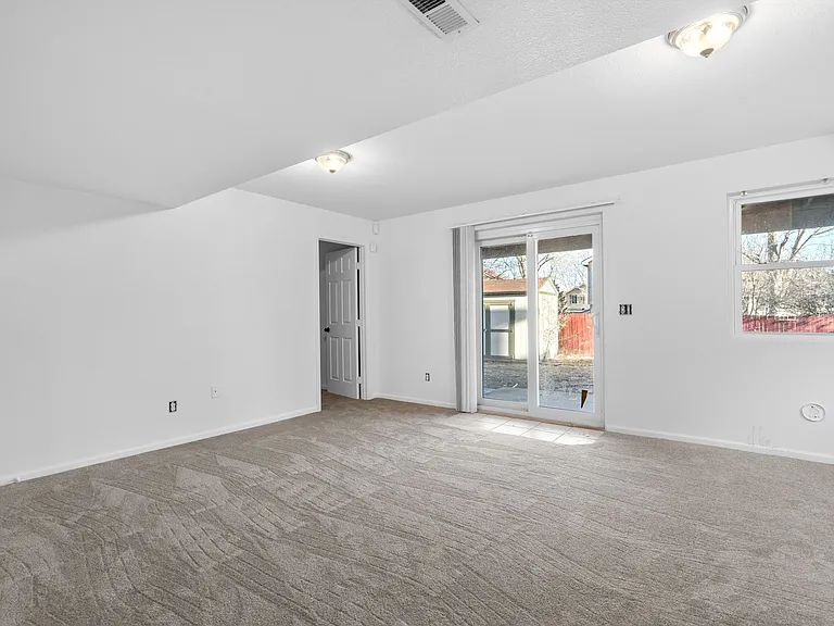 12620 Winona Ct — Photo 20
