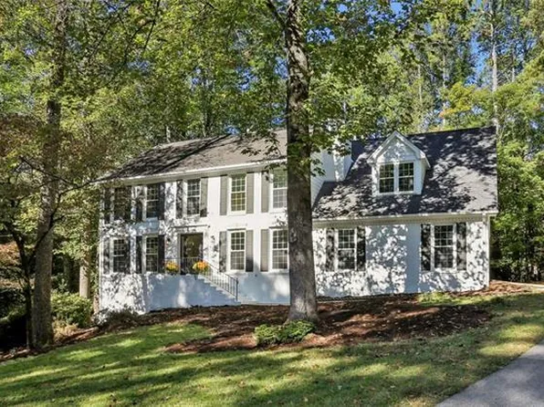 5663 Bloomingdale Ct, Peachtree Corners, GA 30092