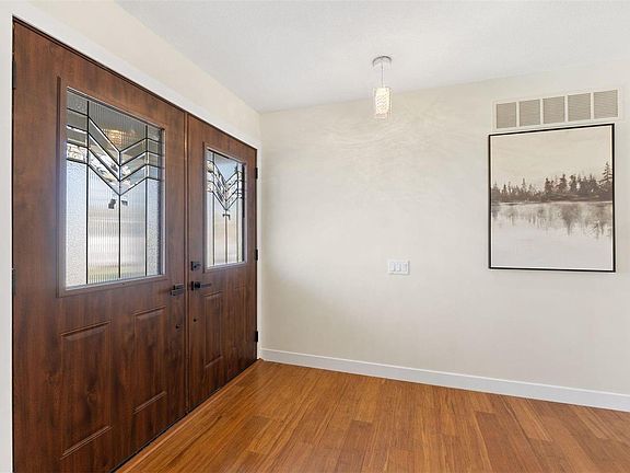 5th image of 1512 Shadyside Ln