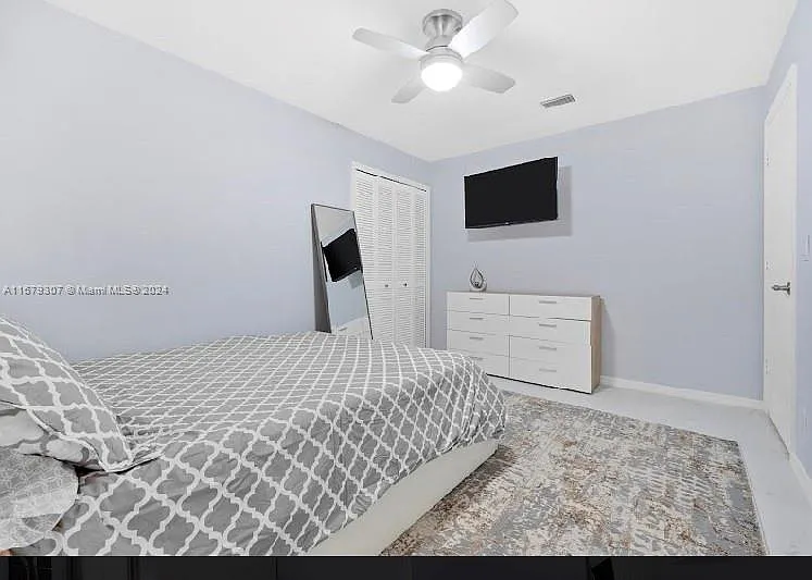 2002 Lake Breeze Ct — Photo 23