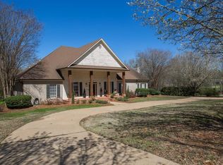 162 Dover Ln, Madison, MS 39110