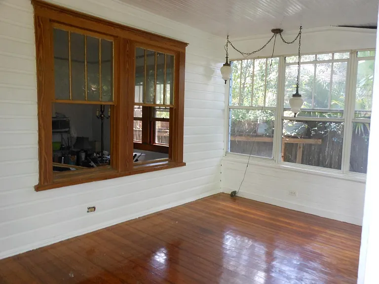 Front Porch/Florida Room