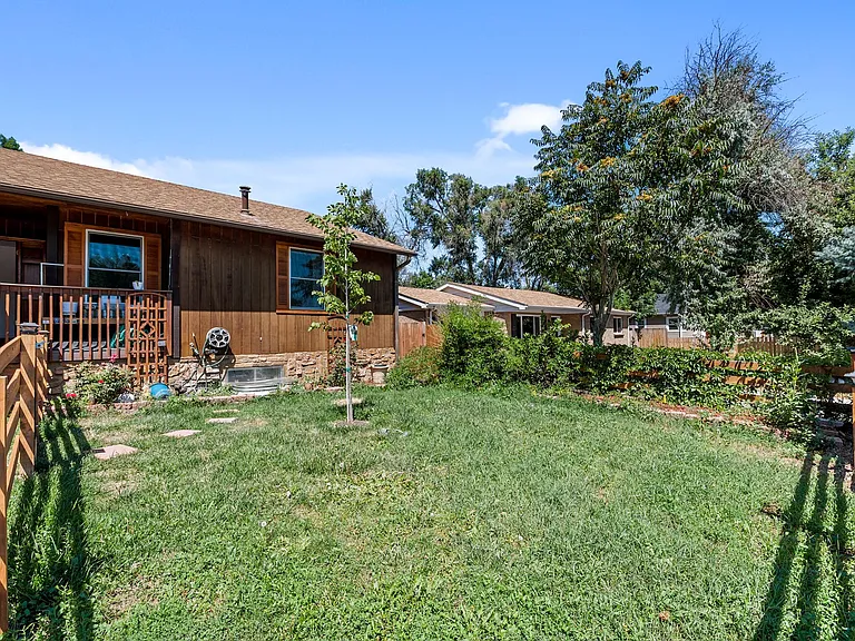 1255 Brentwood St #2 — Photo 5