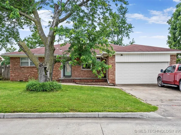 11316 E 4th Pl, Tulsa, OK 74128