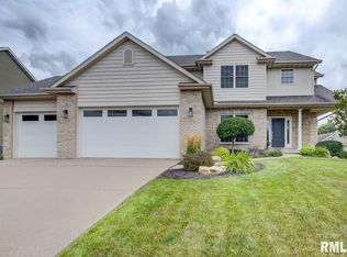 1723 S 9th Ave, Eldridge, IA 52748