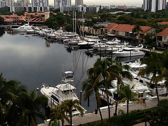 3rd image of 3610 Yacht Club Dr APT 710