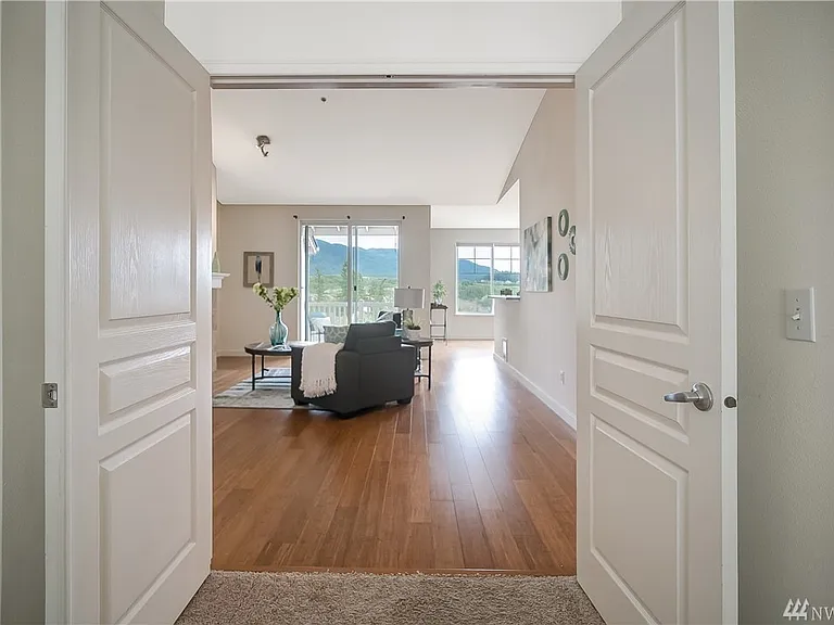 23420 SE Black Nugget Rd #E304 — Photo 6