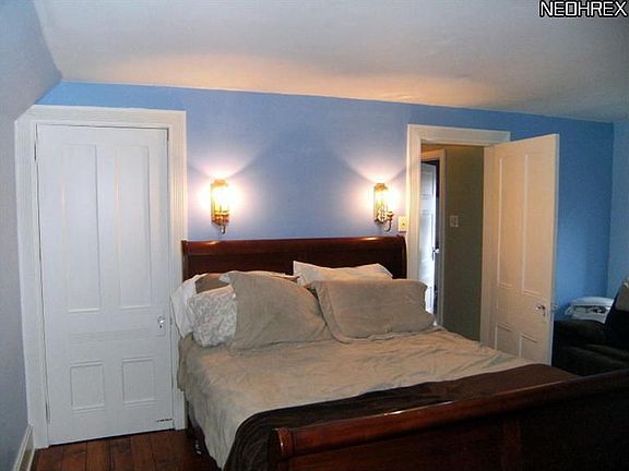 5th image of 1810 Stewart Ave