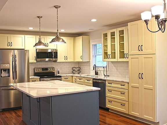 5th image of 230 Crystal Heights Dr