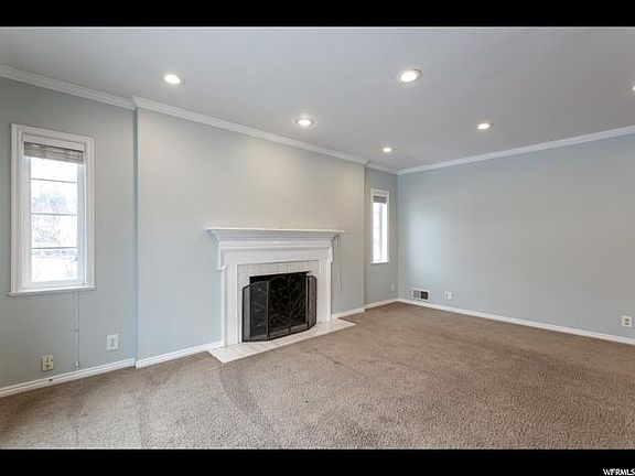 4th image of 2944 S Melbourne St