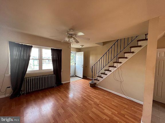 5th image of 4745 Vista St