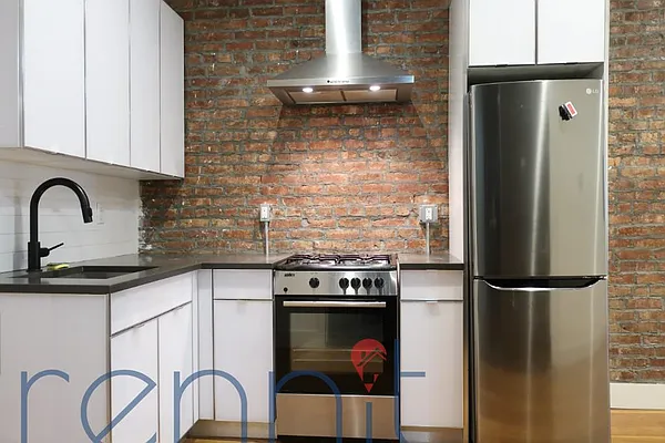 Rented by Rennit Inc. | media 22
