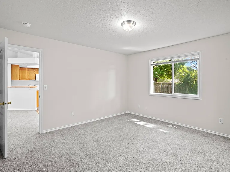 7359 E Nottingham Ln — Photo 14