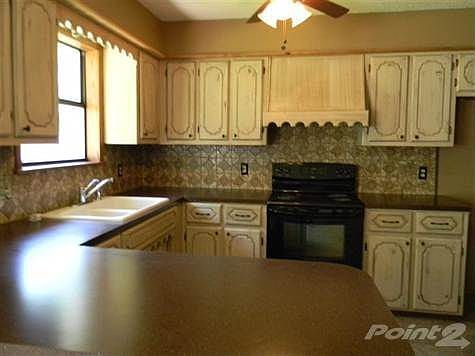 Great cabinets Tuscany style