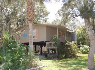 108 1st Ave NE, Steinhatchee, FL 32359