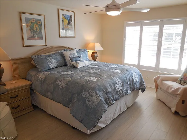 4238 Redonda Ln — Photo 10