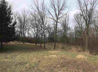 1699 Kathy Dr, Dubuque, IA 52003