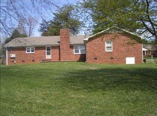 6209 Stockbridge Dr, Greensboro, NC 27410