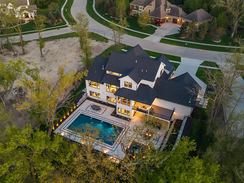 1st image of 145 Indian Ridge Dr