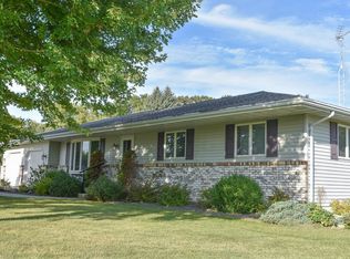 W8837 Jason Dr, Beaver Dam, WI 53916