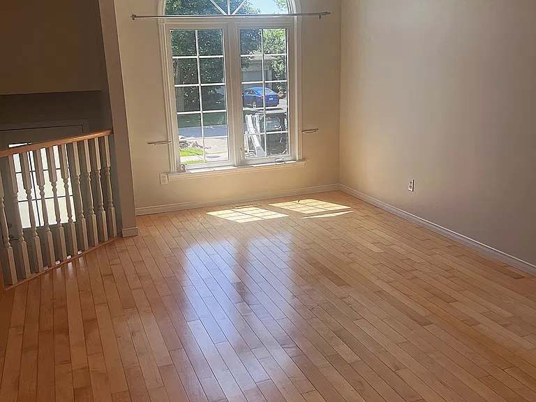 472 Talltree Cres — Photo 5