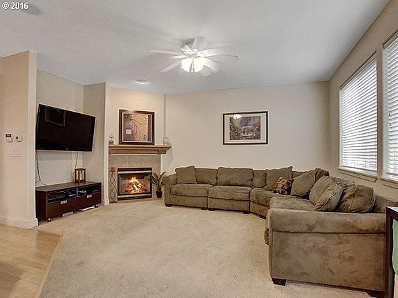 3rd image of 4661 NE Beaumead Ln