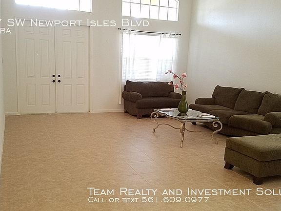 3rd image of 2237 SW Newport Isles Blvd