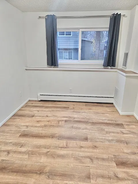 1 bed, 700 sqft, $975 — Photo 4