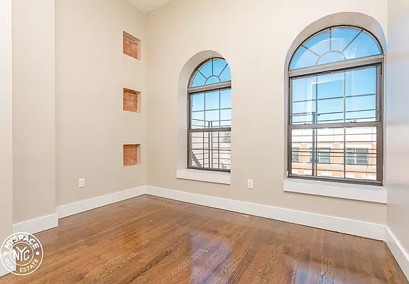 2nd image of 2164 Fulton St #8J