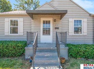 6181 Hickory St, Omaha, NE 68106