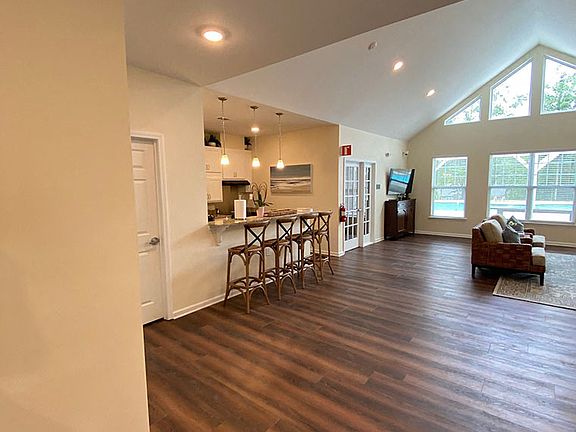 2nd image of 3301 Sungrove Ln #337
