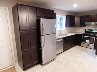 118 Manalapan Rd, Spotswood, NJ 08884