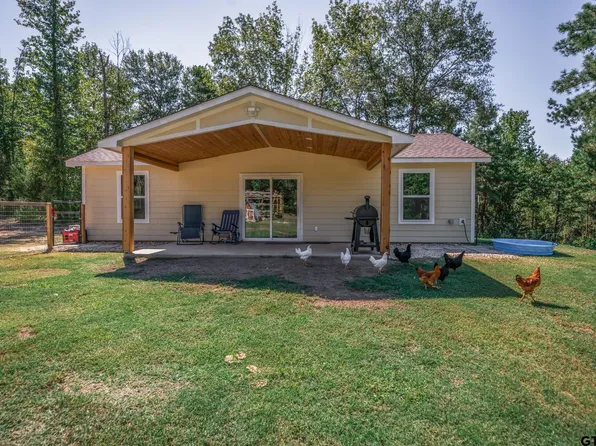 6385 Periwinkle Rd, Ore City, TX 75683